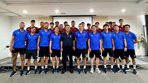 Chủ tịch LĐBĐVN động viên ĐT Futsal Việt Nam trước trận tranh hạng Ba